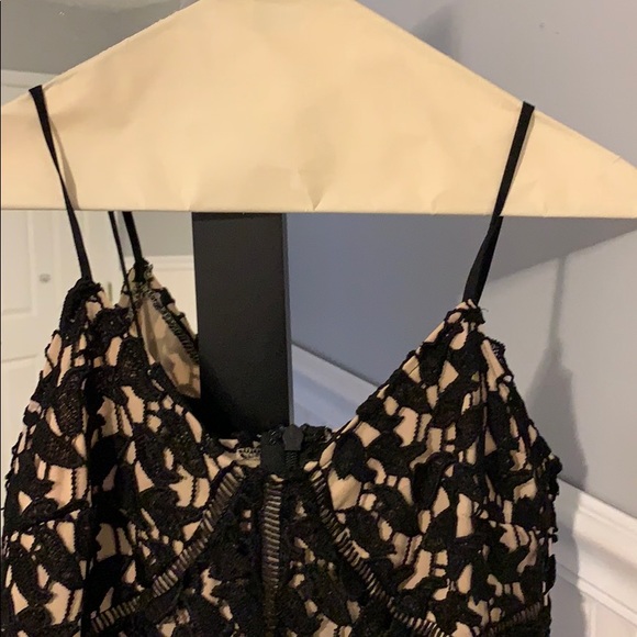 Tight Black Lace Dress - Picture 5 of 7